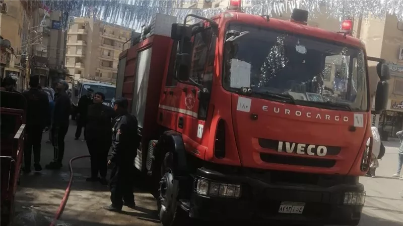 حريق محدود في مدخنة مطعم شهير بشارع الجيش بالمحلة دون إصابات