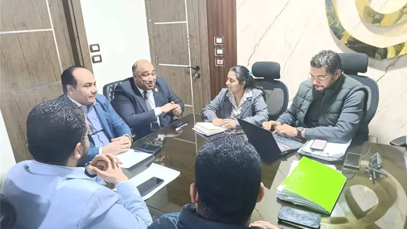 أسوان: تعزيز الأداء الصحي ورفع رضا المواطنين بأول أيام نائب المدير الجديد