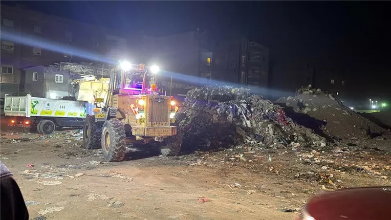 وزيرة التنمية المحلية والبيئة : رفع ٤١٠ طن مخلفات من شارع الشوربجي