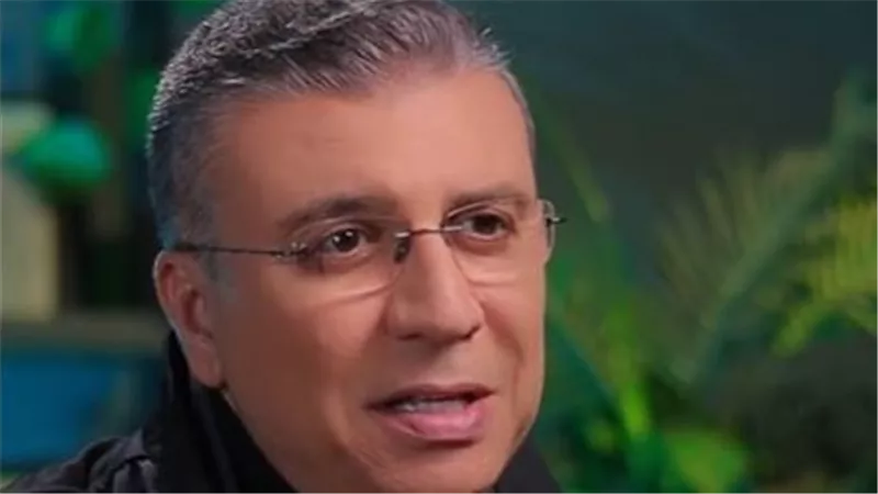 «المهن السينمائية» تطمئن على عمرو الليثي: دعواتنا بالشفاء العاجل للإعلامي