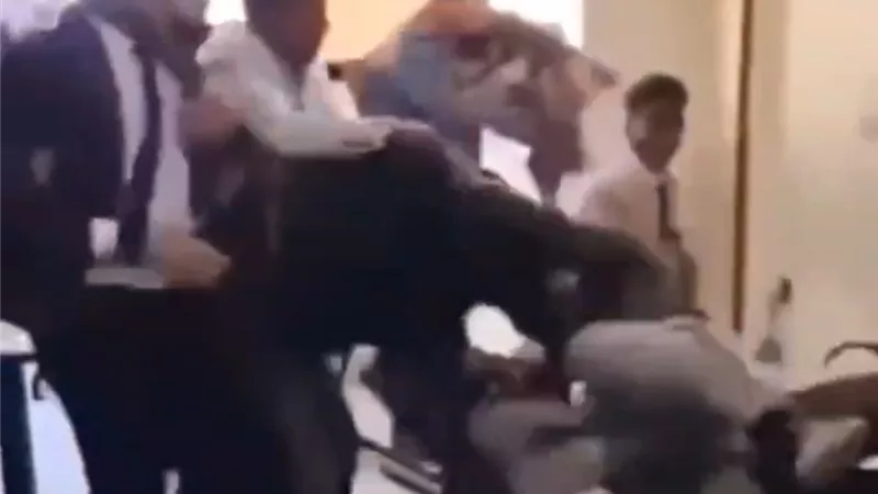 صلح أنتهي بمشاجرة في نقابة المحامين بالدخيلة في الإسكندرية 