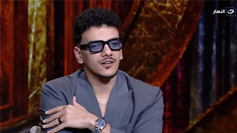 حودة بندق يكشف تفاصيل فقد والده وتأثيره على حياته في برنامج 
