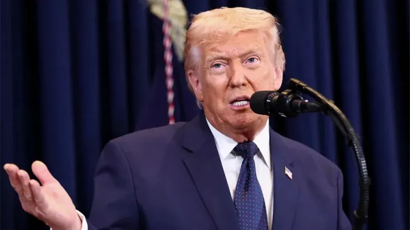 ترامب: استهدفنا أكثر من 7 آلاف هدف في إيران وتحذير من تلغيم مضيق هرمز