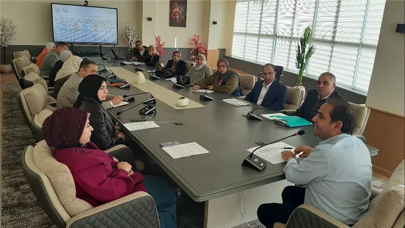 رئيس جامعة بورسعيد: تكامل العمل بين الكليات نموذج لتعظيم كفاءة الأداء الإداري