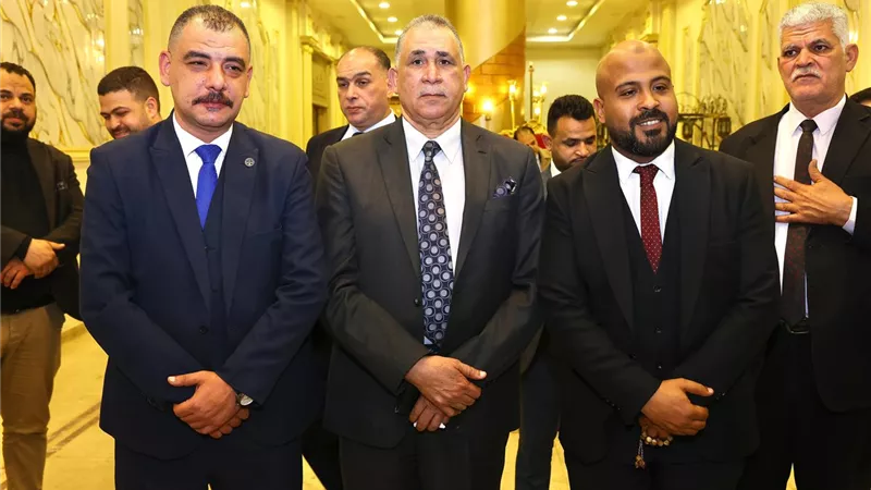 عبد الحليم علام يستمع لآراء ومقترحات المحامين بالإسكندرية 