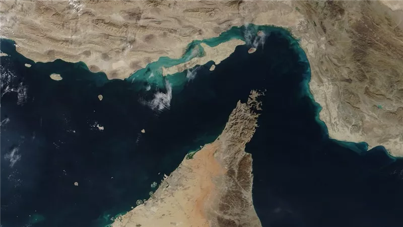 إيران تضغط على الهند: أفرجوا عن ناقلاتنا النفطية لنفتح مضيق هرمز