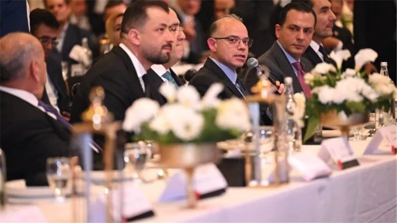 أحمد عبدالجواد: مصر تمتلك من المقومات ما يمكنها من عبور المرحلة بثبات