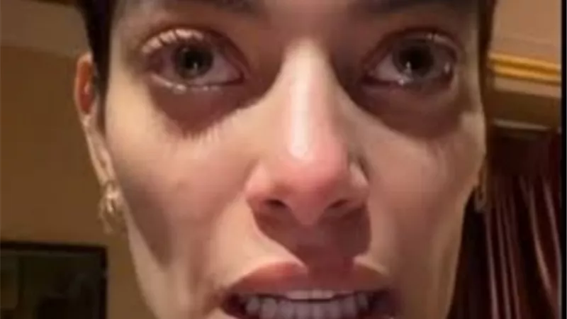 ست خلت ابنها يضربني .. بالدموع البلوجر  أيا صوفيا تستغيث بعد التعدي عليها