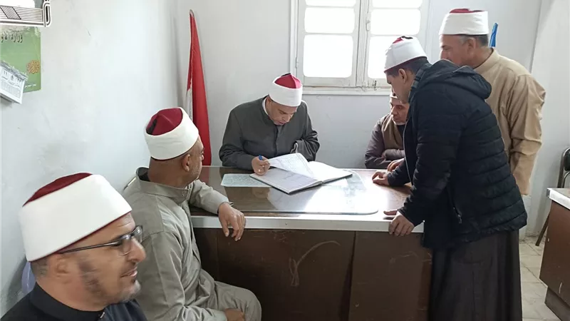 مدير أوقاف دمياط يتفقد إدارة ومساجد الزرقا لمتابعة العمل الدعوي خلال رمضان