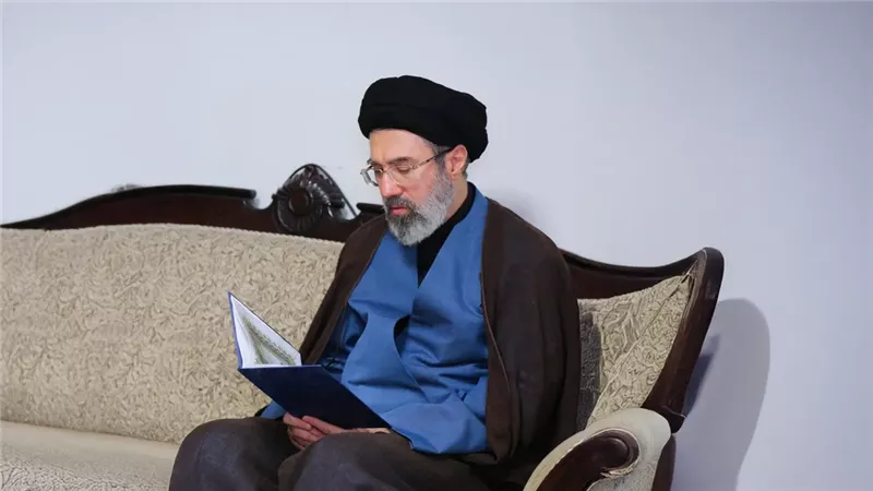مجتبي خامنئي: أفشلنا المساعي الرامية لتقسيم البلاد.. ولن نتراجع عن الثأر