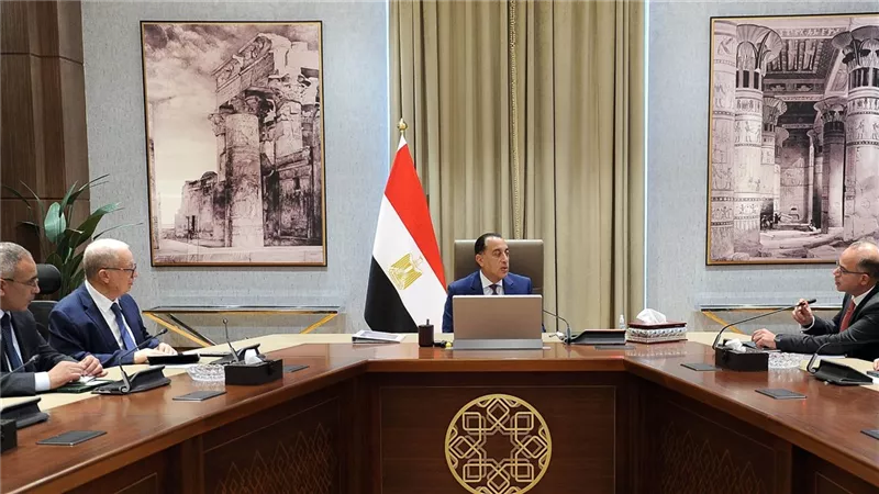 مدبولي يتابع جهود صندوق مصر السيادي في تعظيم العائد من أصول الدولة