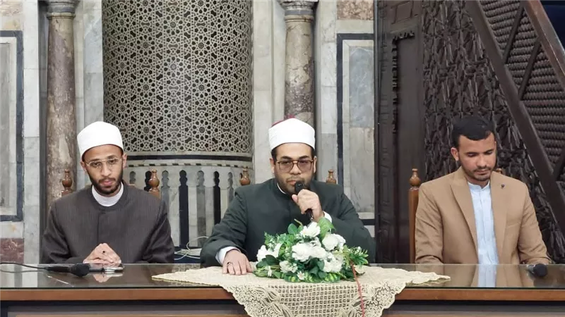 كيف يسهم التكافل الاجتماعي في خدمة المجتمع وقت الأزمات؟.. الأزهر يوضح