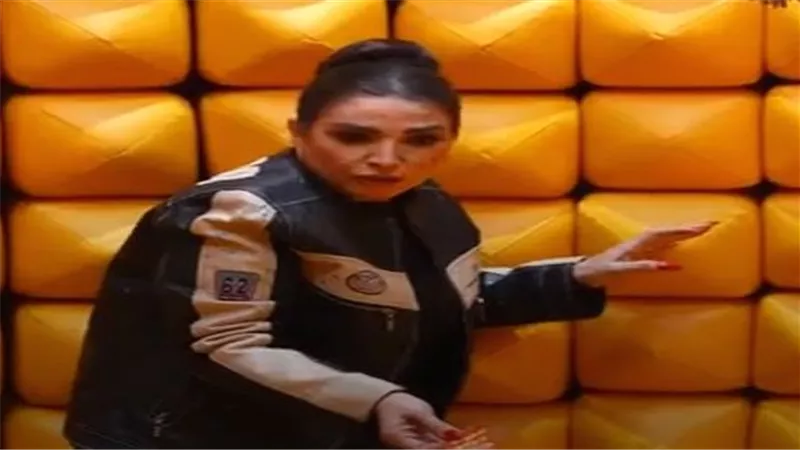 رامز جلال ساخرًا من أشرف زكي في حلقة روجينا: متخيلين تصحى تلاقيه في وشها