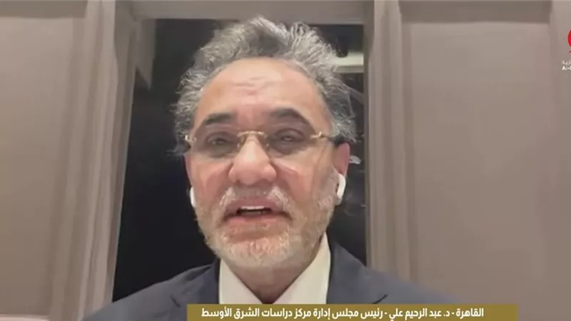 عبدالرحيم علي: ممر «الهند – أوروبا – الشرق الأوسط» بديل لقناة السويس
