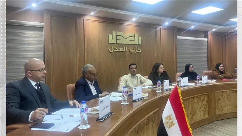 العدل يعقد لقاءً موسعًا لمناقشة مطالب أسر الأطفال المصابين بضمور العضلات دوشين
