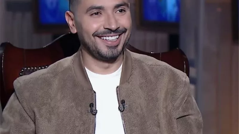 اللية.. الفنان محمد أنور ضيف أسما إبراهيم في «حبر سري»