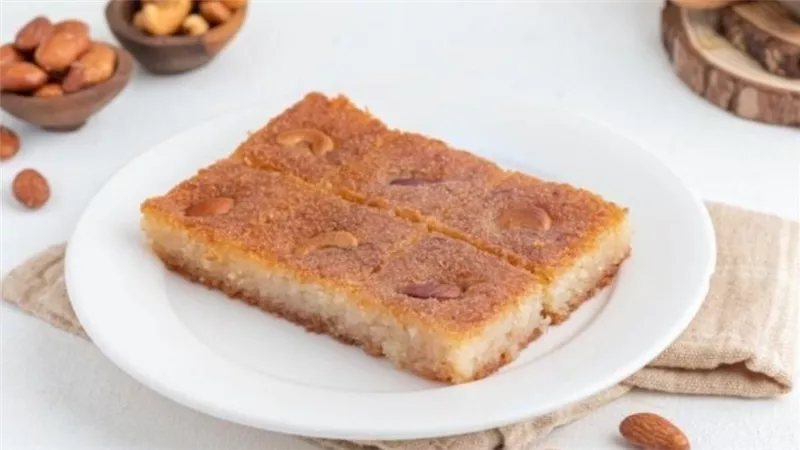 بمكونات بسيطة.. طريقة عمل البسبوسة الطرية بالزبادي 	