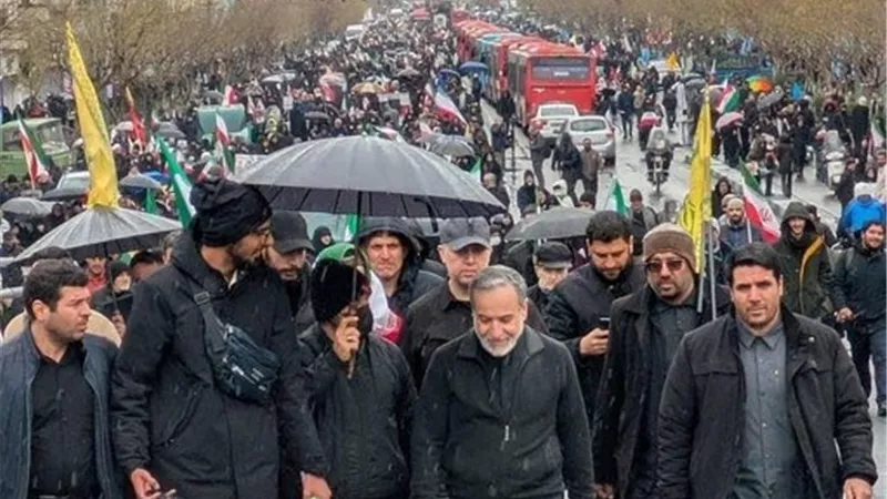 وزير الخارجية الإيراني: سيظل الشعب صامدا أمام الهجمات الجبانة