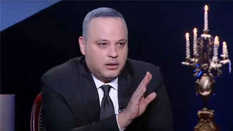 «يا خسارة».. تامر عبد المنعم يفتح النار على محمد حمودة بسبب فريد الديب 