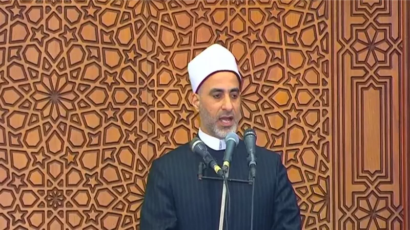 بحضور الرئيس.. سيد عبدالباري رئيس القطاع الديني خطيبا لصلاة الجمعة