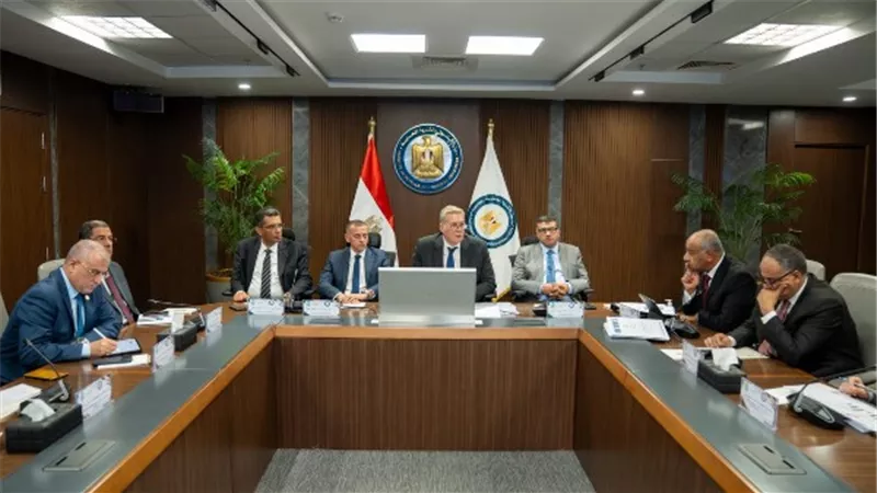البترول تعتمد موازنة جنوب الوادي 2026 2027 وتعزز فرص الاستثمار