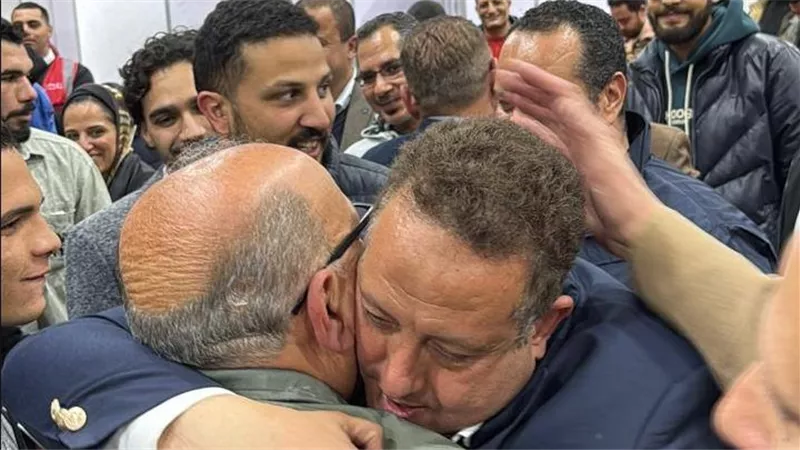 مكتسحًا ضاحي.. فوز محمد عبد الغني بمنصب نقيب المهندسين 