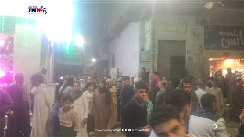 تشييع جثمان الشيخ محمد عجمي بقرية ترسا بعد وفاته دهسًا عقب إمامته المصلين 