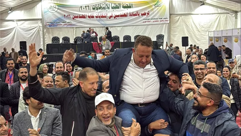 بعد منافسة قوية مع ضاحي.. محمد عبد الغني نقيبًا للمهندسين رسميًا