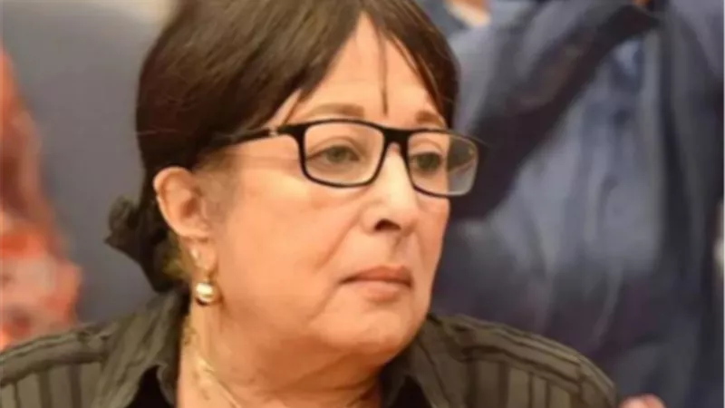 لن أعتزل الفن إلا بالموت.. فنانة تحسم الجدل           