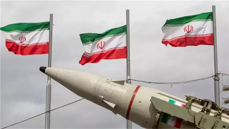 ضربة في قلب المحيط.. إيران توسع رقعة الهجوم وتستهدف قاعدة دييغو جارسيا