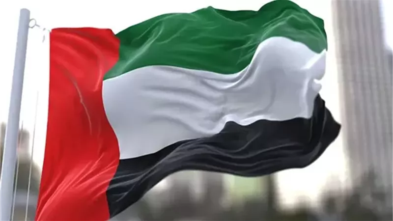 الإمارات تعترض أربعة صواريخ باليستية و26 طائرة مسيرة
