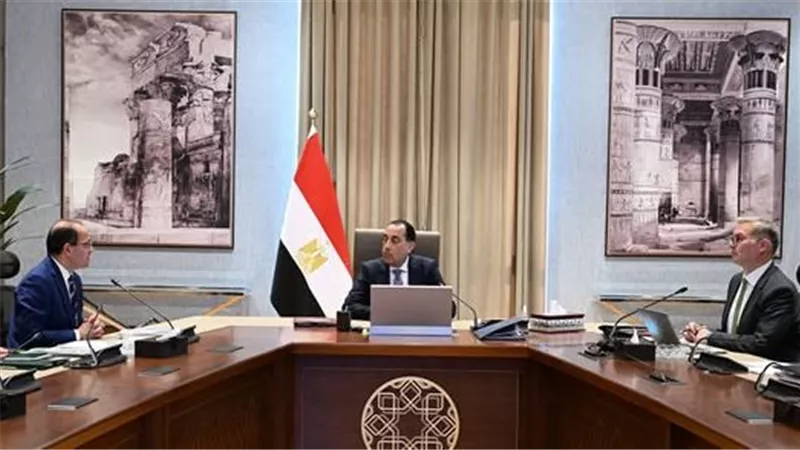 مدبولي يتابع إجراءات تدبير الاعتمادات المالية لتأمين احتياجات المواد البترولية
