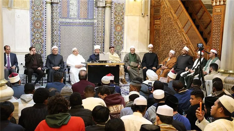 وزير الأوقاف يشهد ملتقى الفكر الإسلامي الدولي بمسجد الإمام الحسين