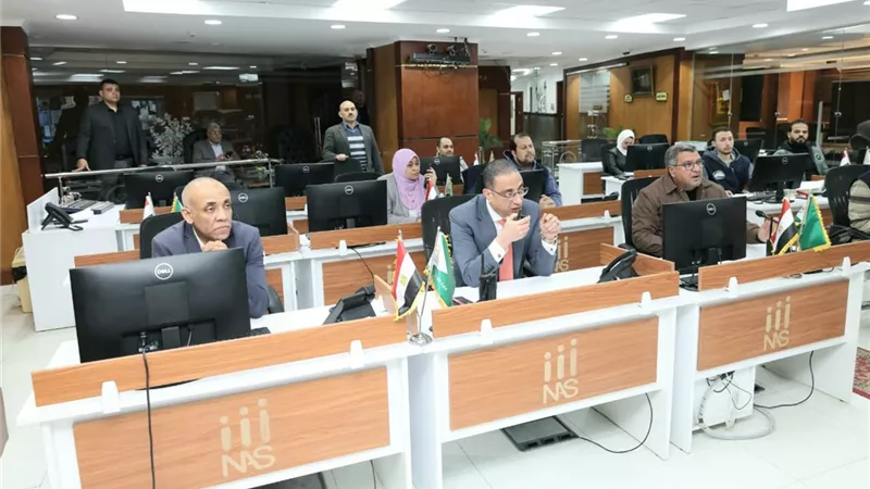 من داخل مركز سيطرة.. الأنصاري يشدد على رئيس حي العمرانية بالتصدي لأي إشغالات 