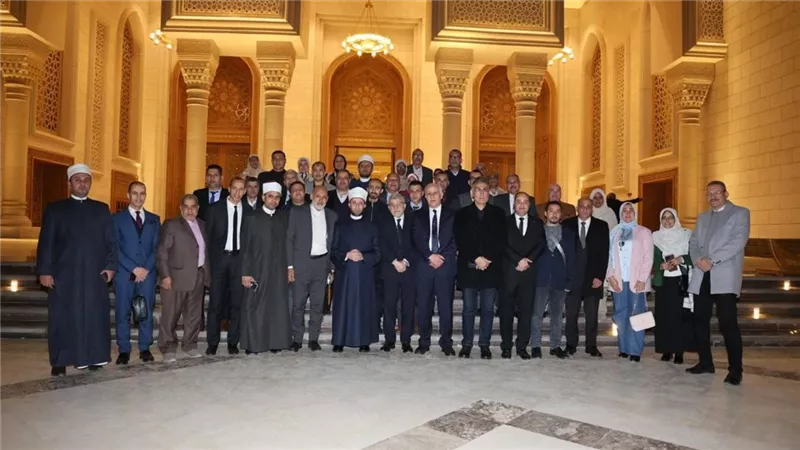 وزير الأوقاف يشارك أبناءه الإفطار السنوي لوزارة الأوقاف بمسجد مصر