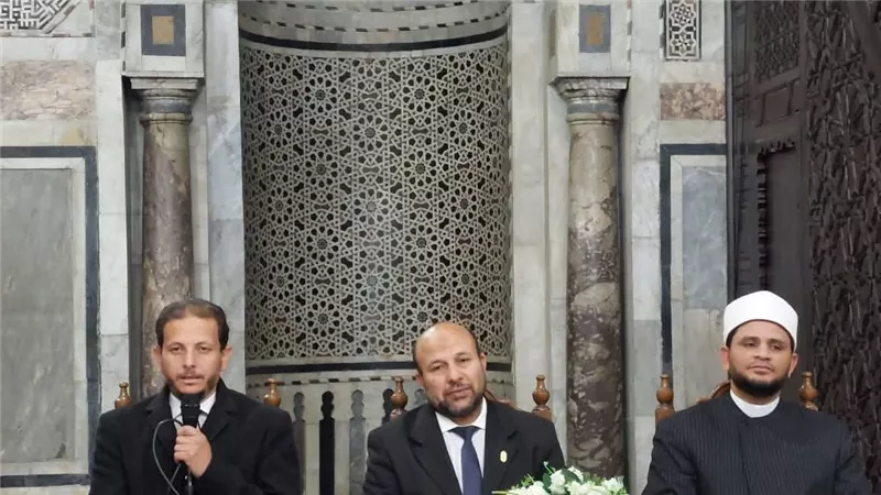 «الإنسان بين الرفق والعنف».. علماء الأزهر: الرفق أساس العلاقات الإنسانية
