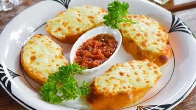 بعد العيد مباشرة.. وصفات حلوة ومالحة لتجديد مائدتك