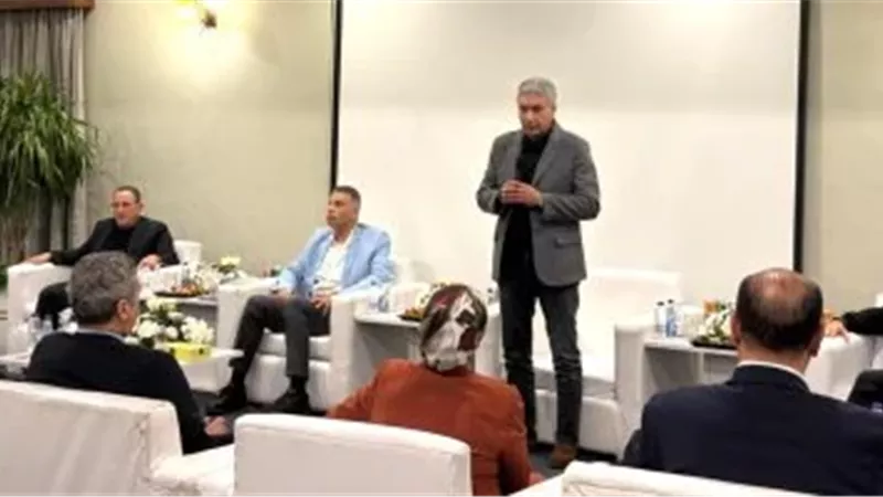 شريف فتحي يلتقي مستثمري جنوب سيناء لمناقشة دعم الحركة السياحية