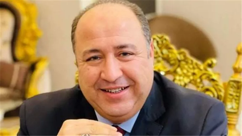  حسن جعفر يشارك في اجتماع رئيس الوزراء بشأن تأمين أرصدة السلع 