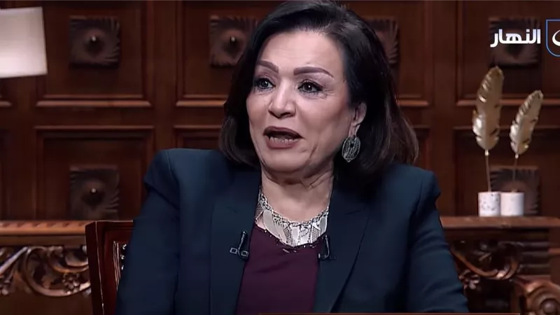 منى ذو الفقار: مشروع محطة بنبان للطاقة الشمسية أصعب تجربة في حياتي المهنية