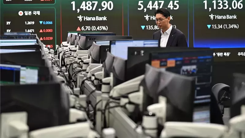 تباين أداء الأسهم الآسيوية مع ترقب المستثمرين لمسار أسعار النفط