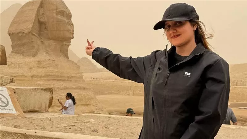 صانعة محتوى تشيد بتطوير الأهرامات.. ونجيب ساويرس: «شكرا للتقدير»