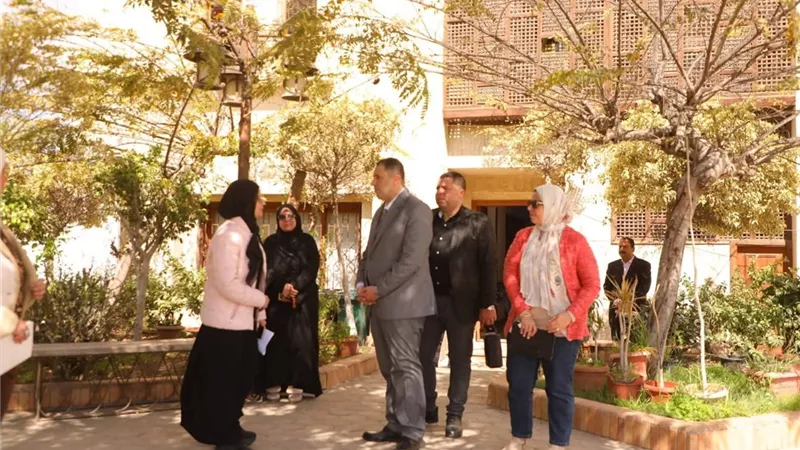 محافظ دمياط يتفقد مكتبة مصر العامة ويشيد بدورها الثقافي في تنمية وعي المجتمع