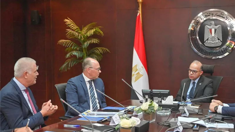 وزارة الاستثمار تبحث إنشاء مركز بيانات عالمي بسيناء بمليار دولار