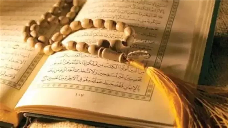 محمد أبو بكر يكشف سر عجيب في حضور ختم المصحف الشريف