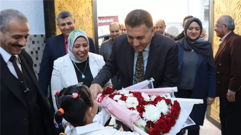 محافظ القليوبية يشارك «فتيات مؤسسة البنات» فرحة الإفطار بمناسبة عيد الفطر