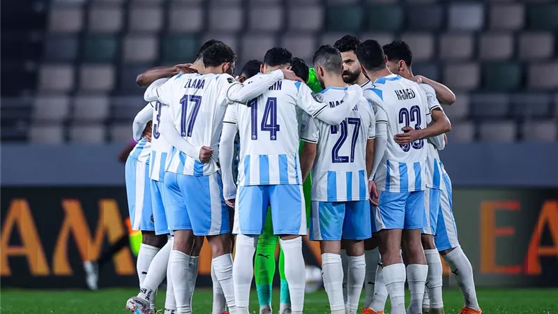 فيستون ماييلي يقود تشكيل بيراميدز في مواجهة بتروجت بكأس مصر