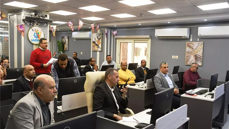 استعدادا للعيد.. محافظ أسوان يشدد على الجاهزية الكاملة بالمراكز والمدن