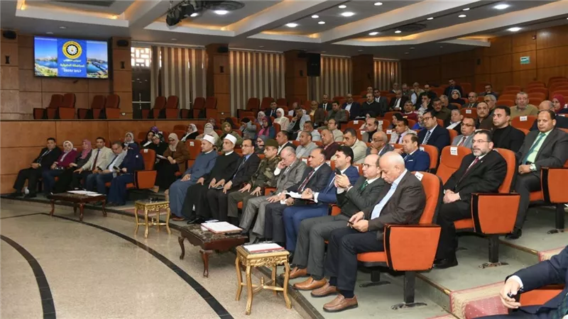 محافظ الدقهلية يتراس اجتماع للاستعدادات لصلاة عيد الفطر 