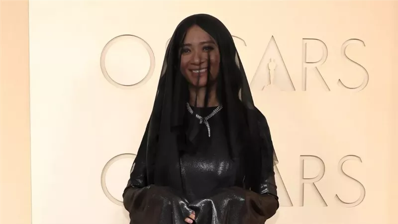 الأزياء الجريئة في الأوسكار 2026 تعكس الأنوثة والثقة